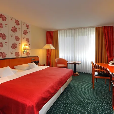 Western Delta Park Hotel
