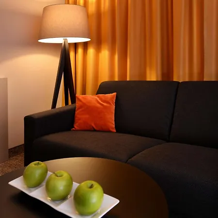 Hotel Western Delta Park 4*