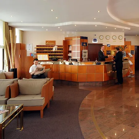 Hotel Western Delta Park 4*